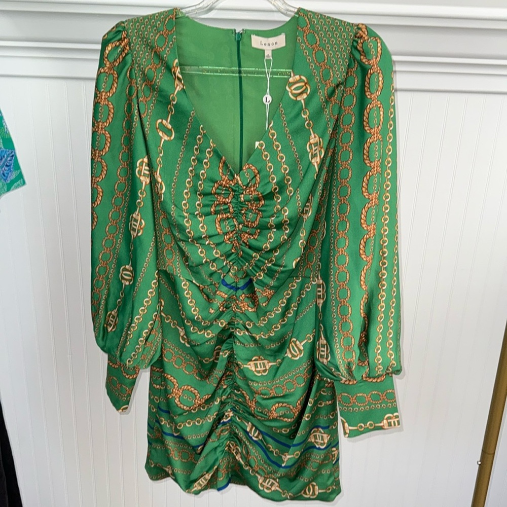 Lenon dress green with chains